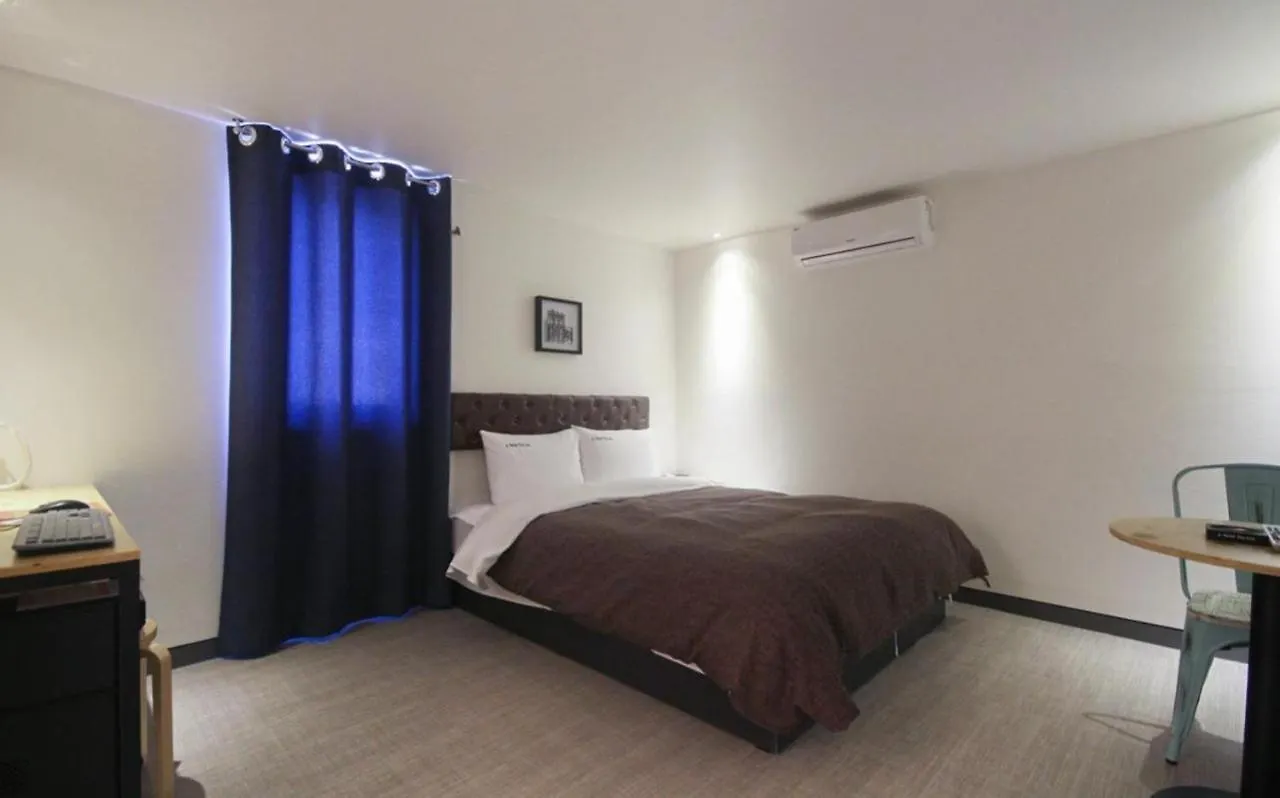 Motel Hotel The Lua Busan