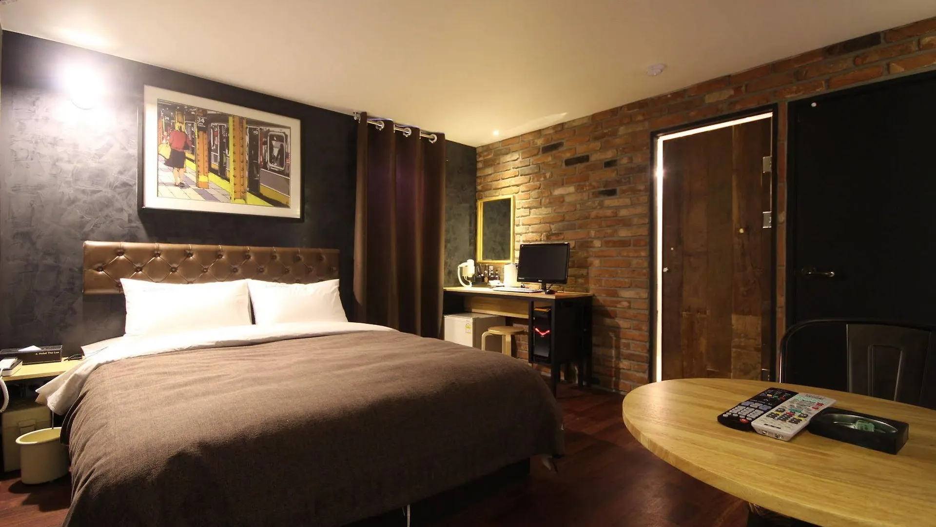 Hotel The Lua Busan 2*,